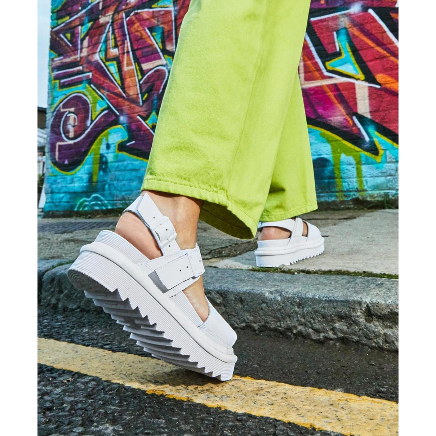 Dr. Martens 27326100 - Valge