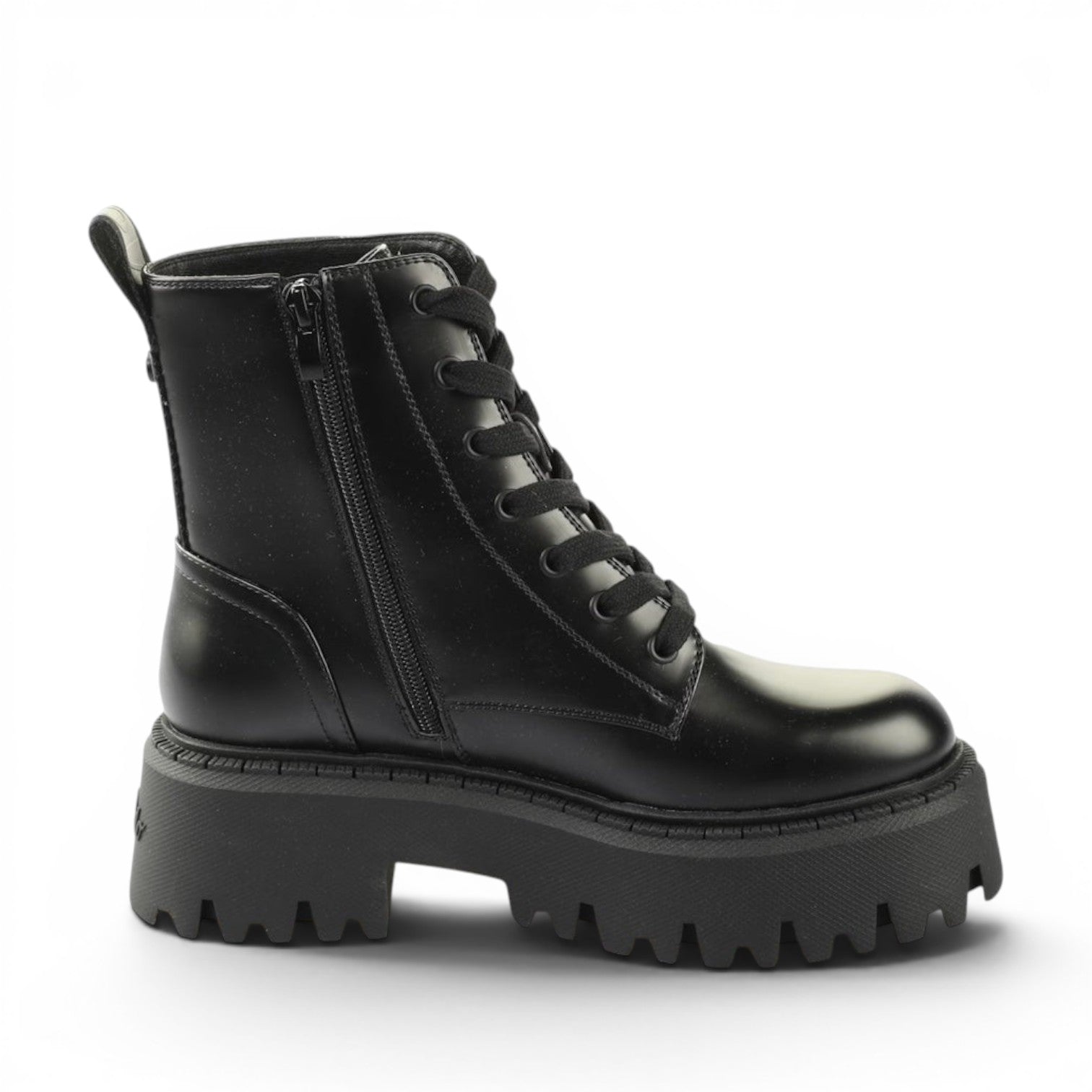 Buffalo 1622588 - Must