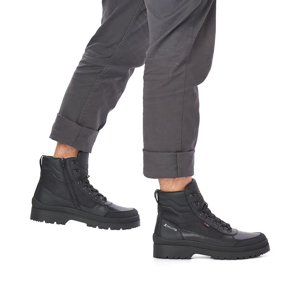 Rieker U0270-00 - Must