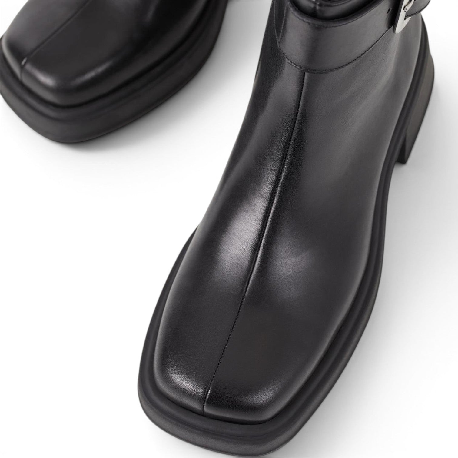 Vagabond 5642-201-20 - Must
