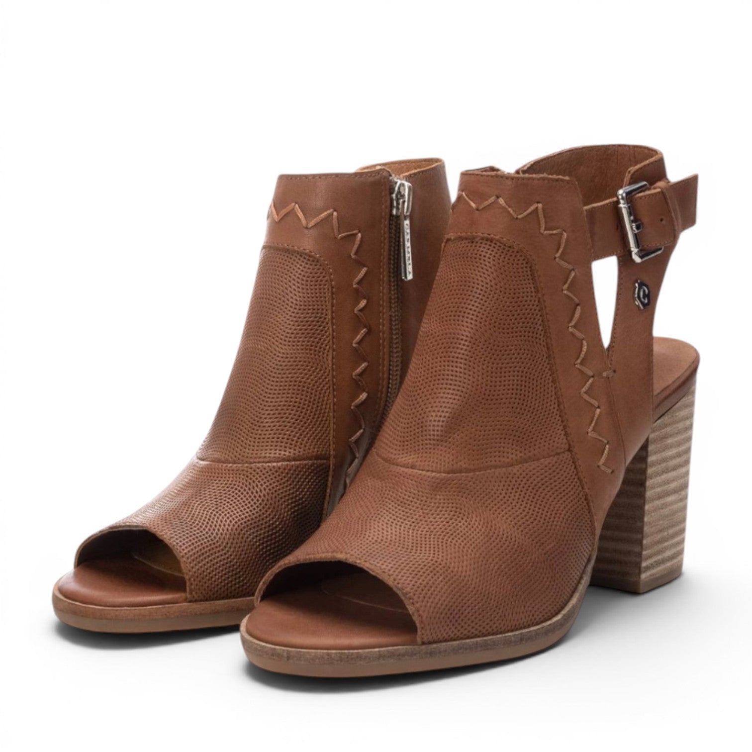 Carmela 67670 - Pruun