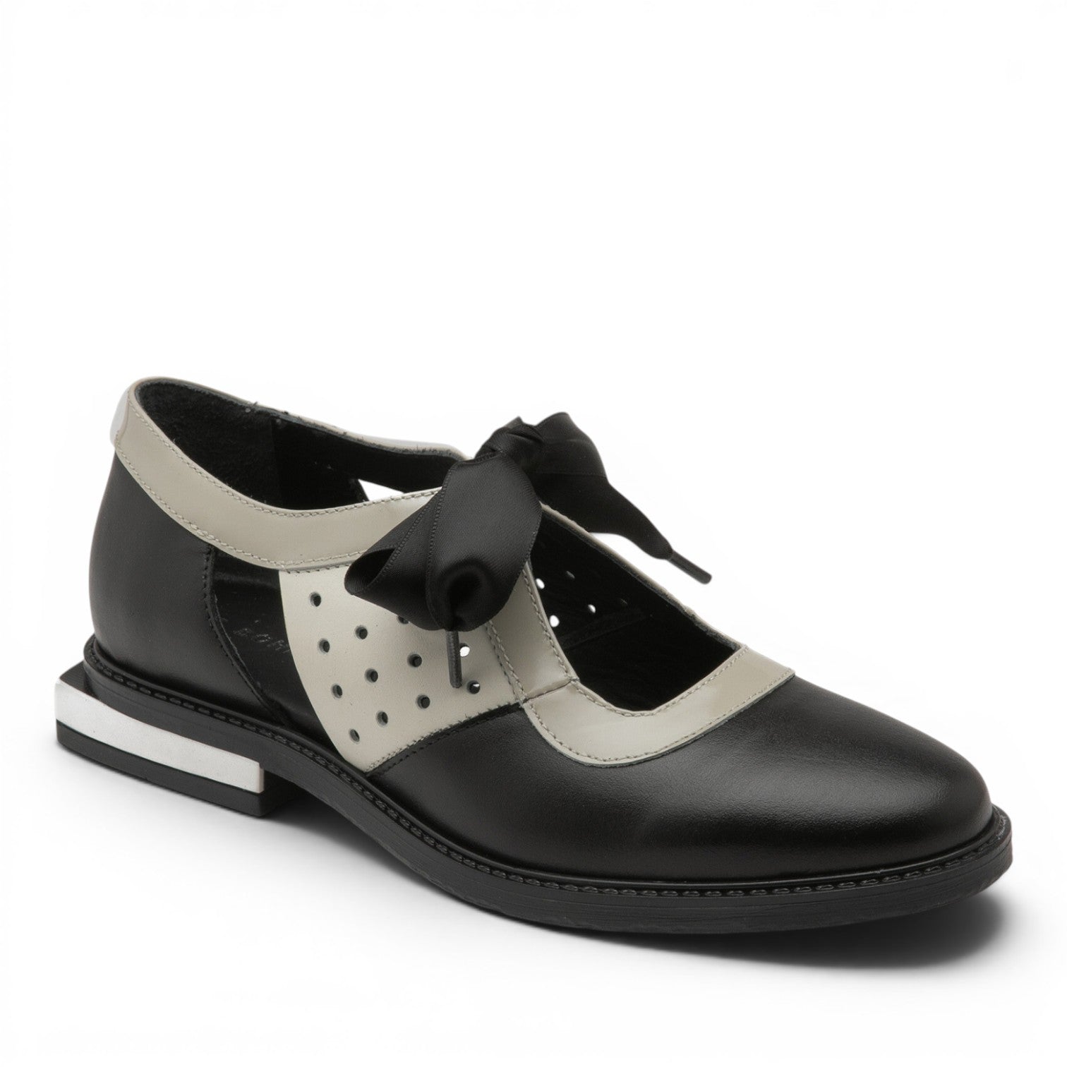 Le Bohemien SU06-2 - Must/Valge