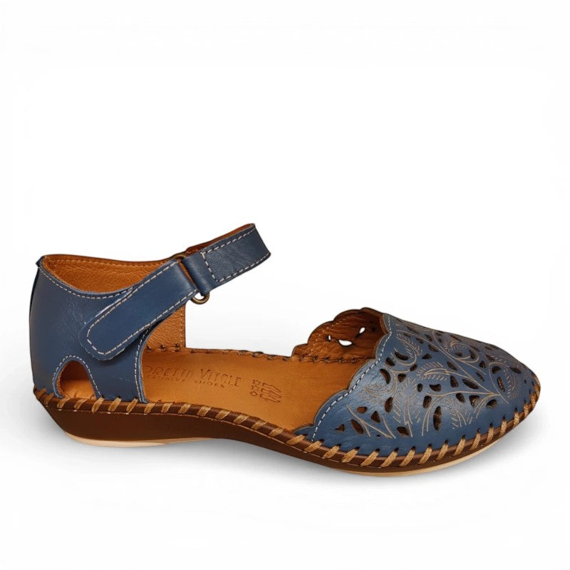 Loretta Vitale T5209