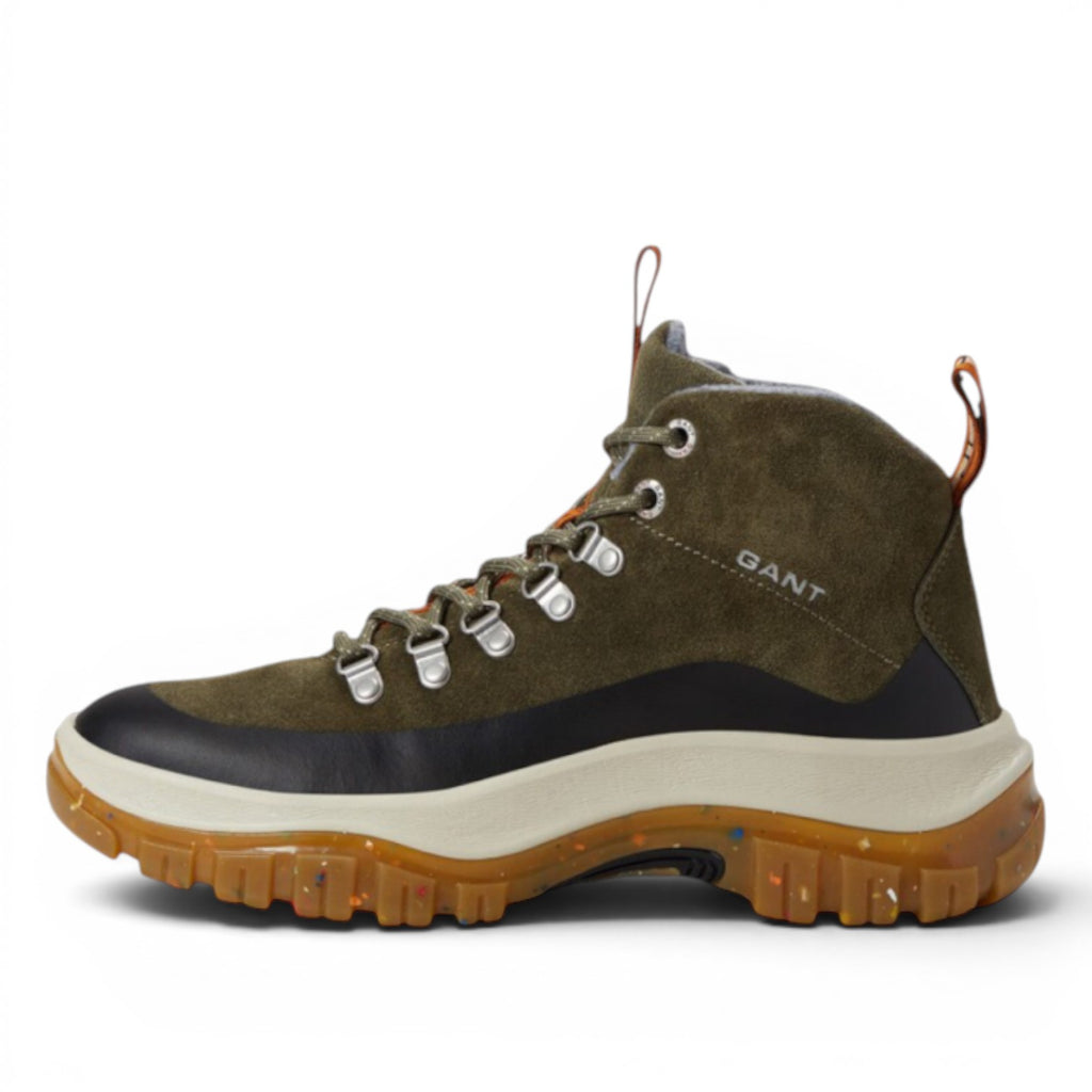 My Store GANT olive green suede hiking boots with fleece lining and rubber sole.