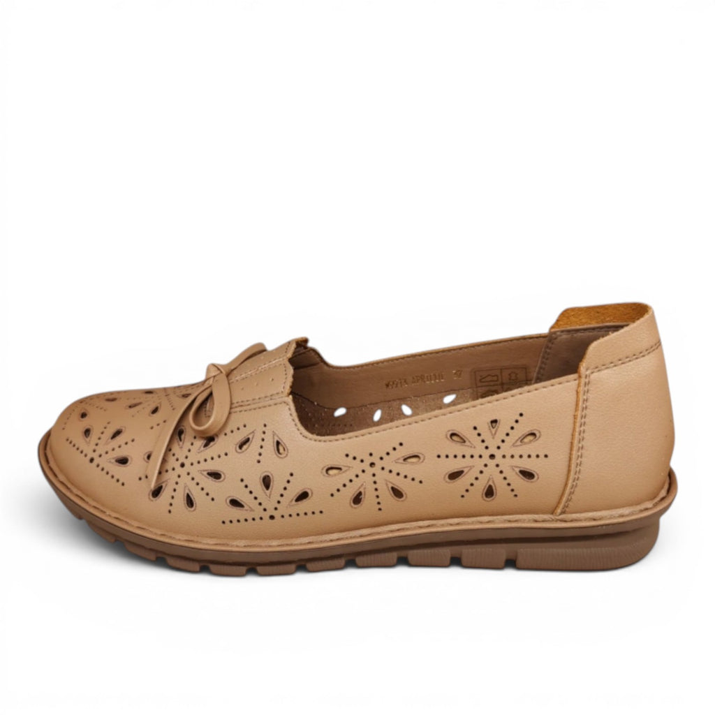 My Store Loretta Vitale W9913 tan leather perforated ballet flats with bow detail.