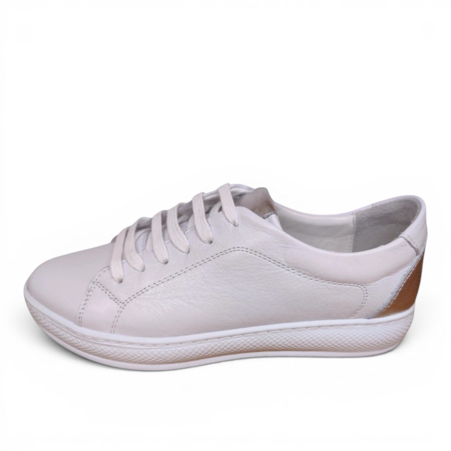 My Store Loretta Vitale Z-01 white leather sneakers with gold heel accent and rubber sole.