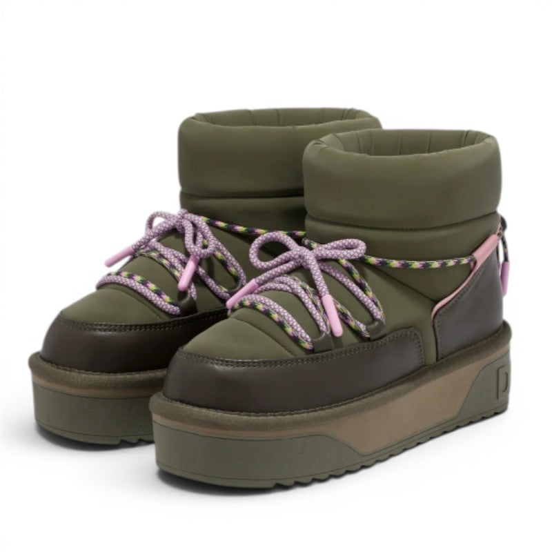 My Store Nordic V2 Low olive green synthetic winter boots with pink laces and thick platform sole.