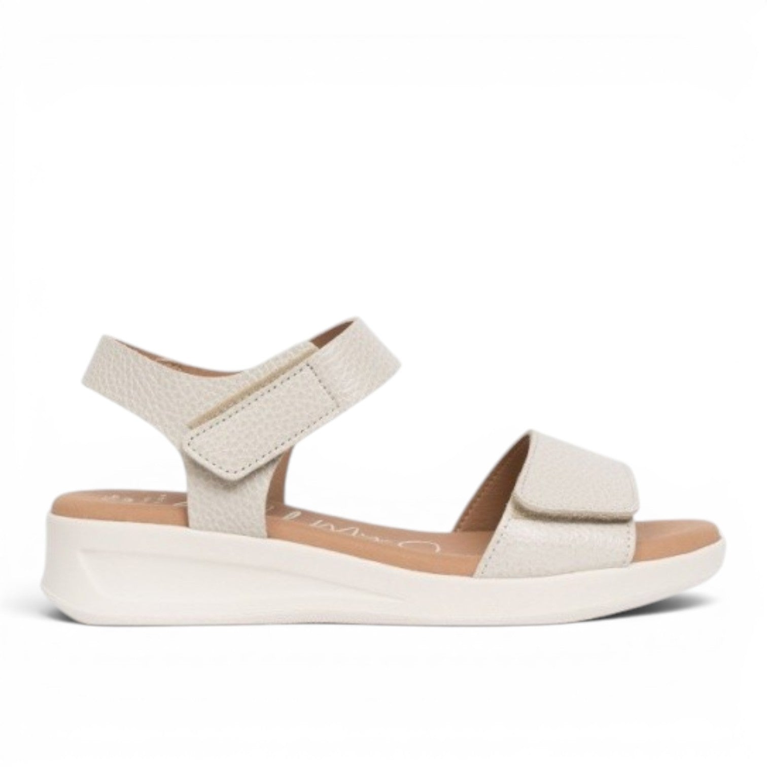 My Store beige leather sandals with adjustable velcro straps and gel insole. Model 5183.