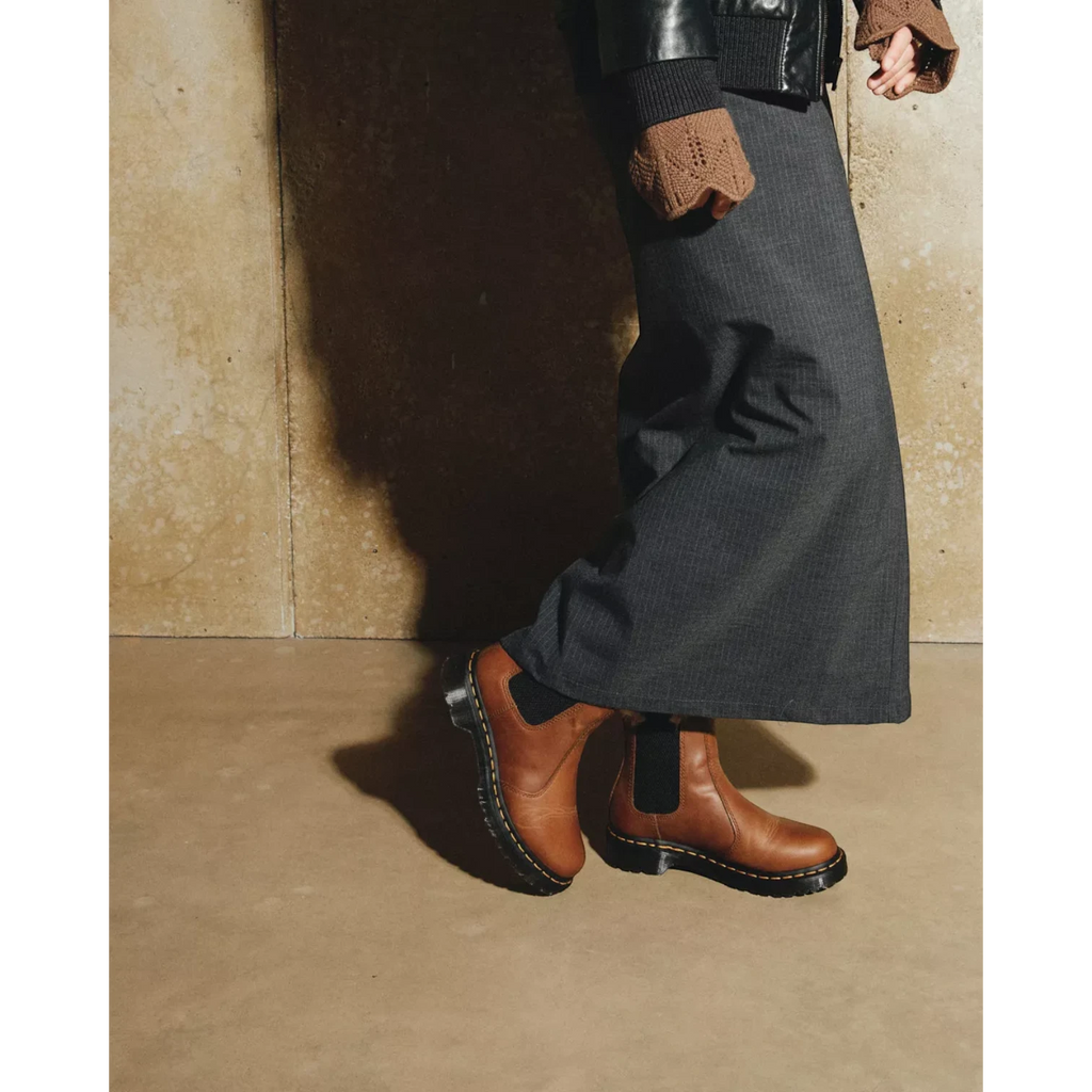 My Store Dr. Martens 2976 Leonore faux fur-lined Chelsea boots in brown leather with elasticated sides.