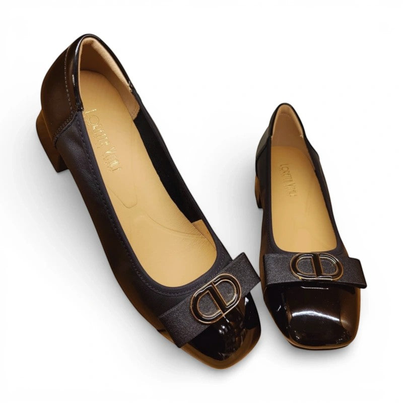 My Store Loretta Vitale W5308 black leather ballet flats with bow detail and patent toe.