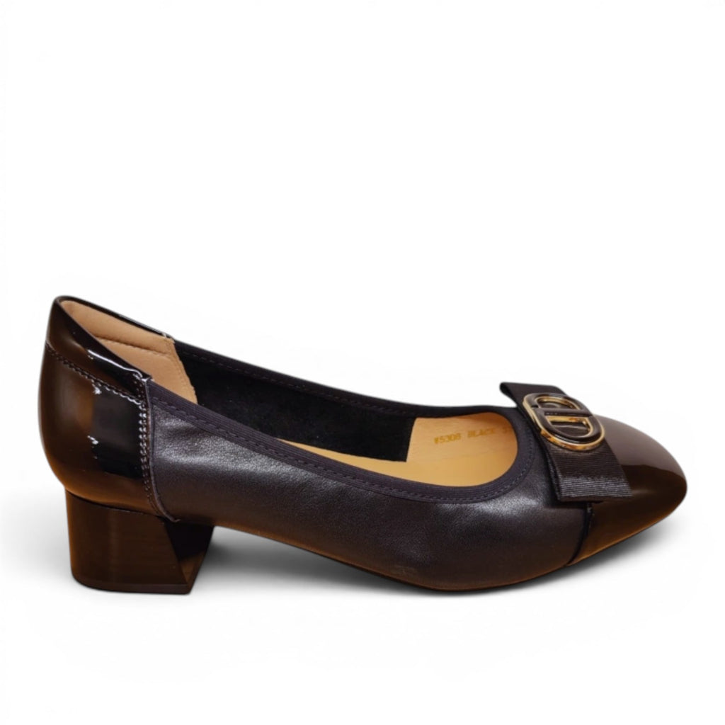 My Store Loretta Vitale W5308 black leather pumps with patent toe cap and decorative bow detail.