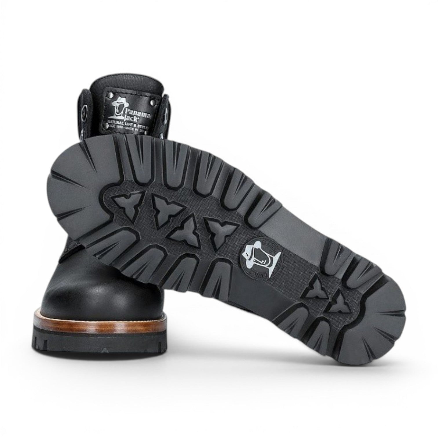 My Store Panama Jack MORITZ black waterproof nappa leather boots with sheepskin lining and rubber sole.