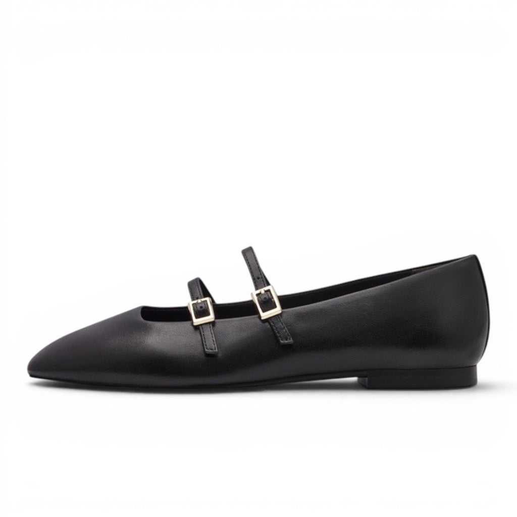 My Store Tamaris black leather ballet flats with double straps and gold buckles. Square toe.
