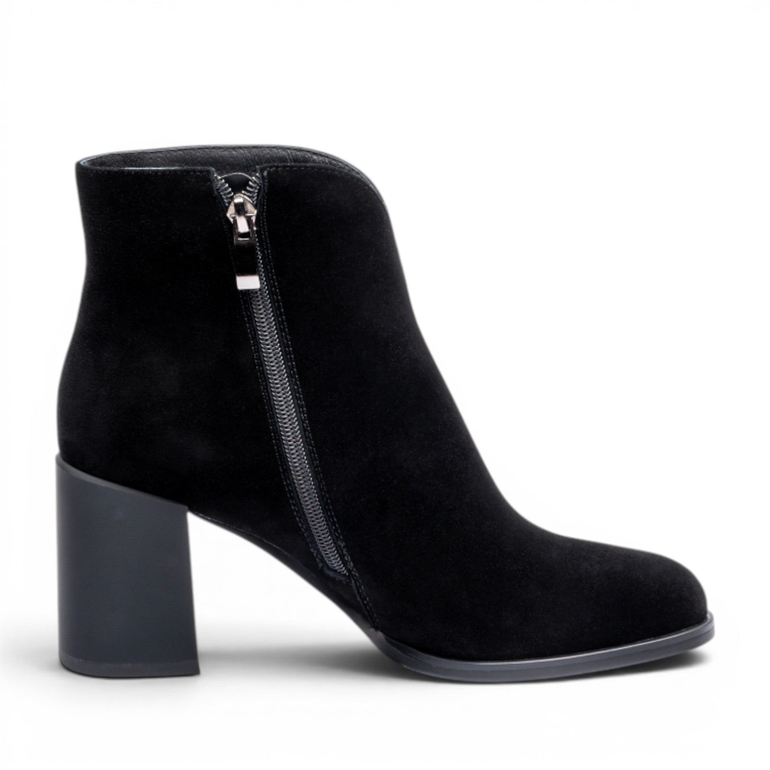 ShoeShop black suede ankle boots with block heel and side zipper. 7cm heel height.