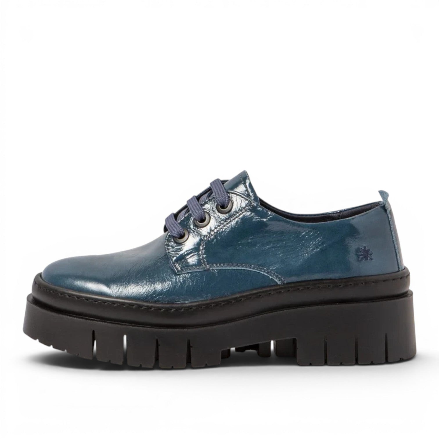 ShoeShop ART 1952 blue patent leather lace-up platform shoes with a chunky sole.