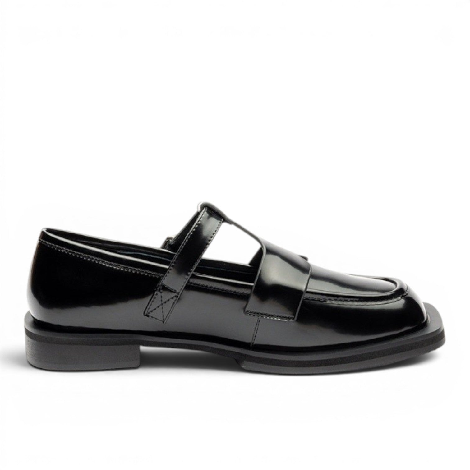 ShoeShop Uncle Paul MILVI black leather loafers with strap detail and square toe.
