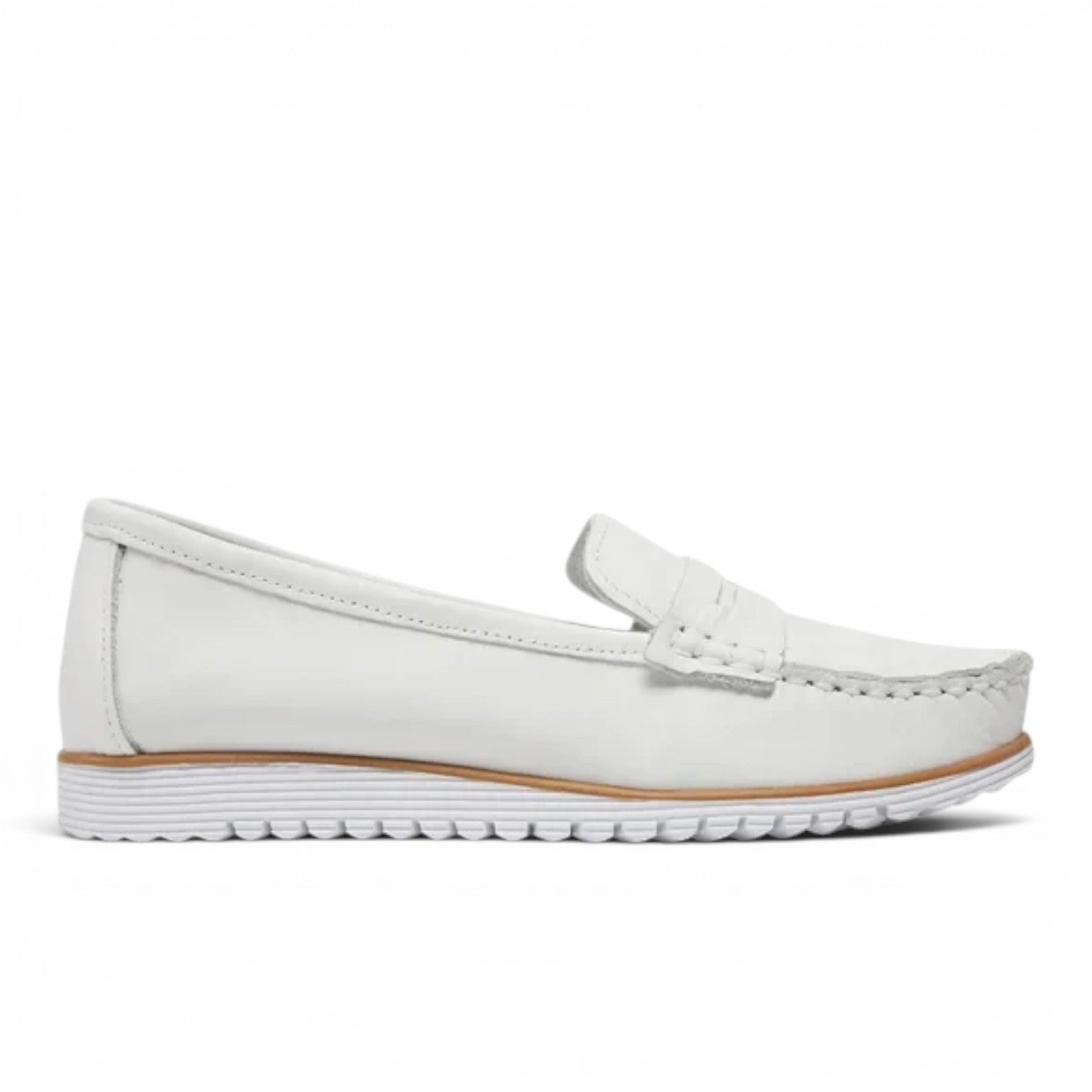 ShoeShop Loretta Vitale 4001 white leather loafers with a rubber sole.