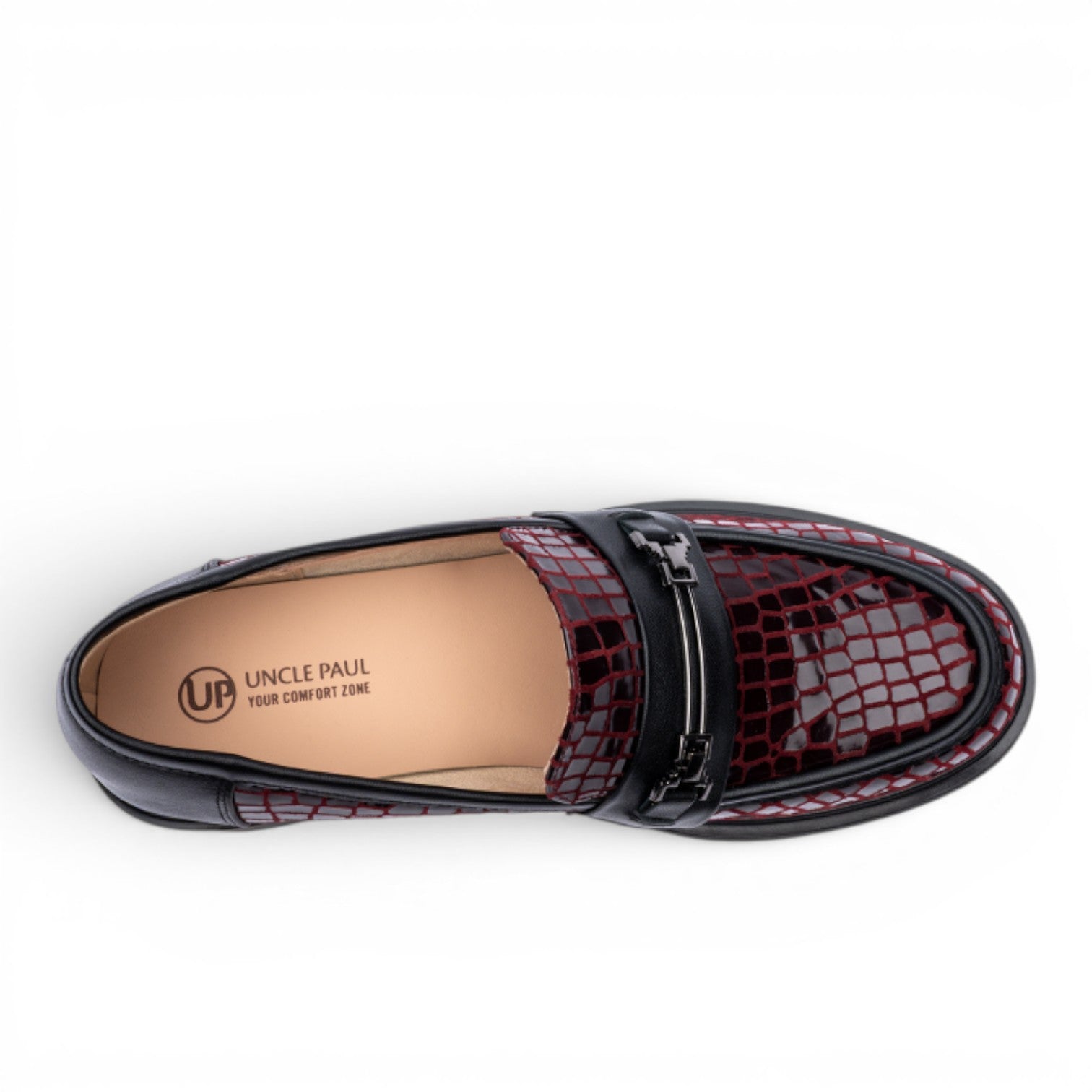 ShoeShop Uncle Paul SAIMA loafers in glossy red crocodile-effect leather with black details and metal buckle. Comfortable block heel.