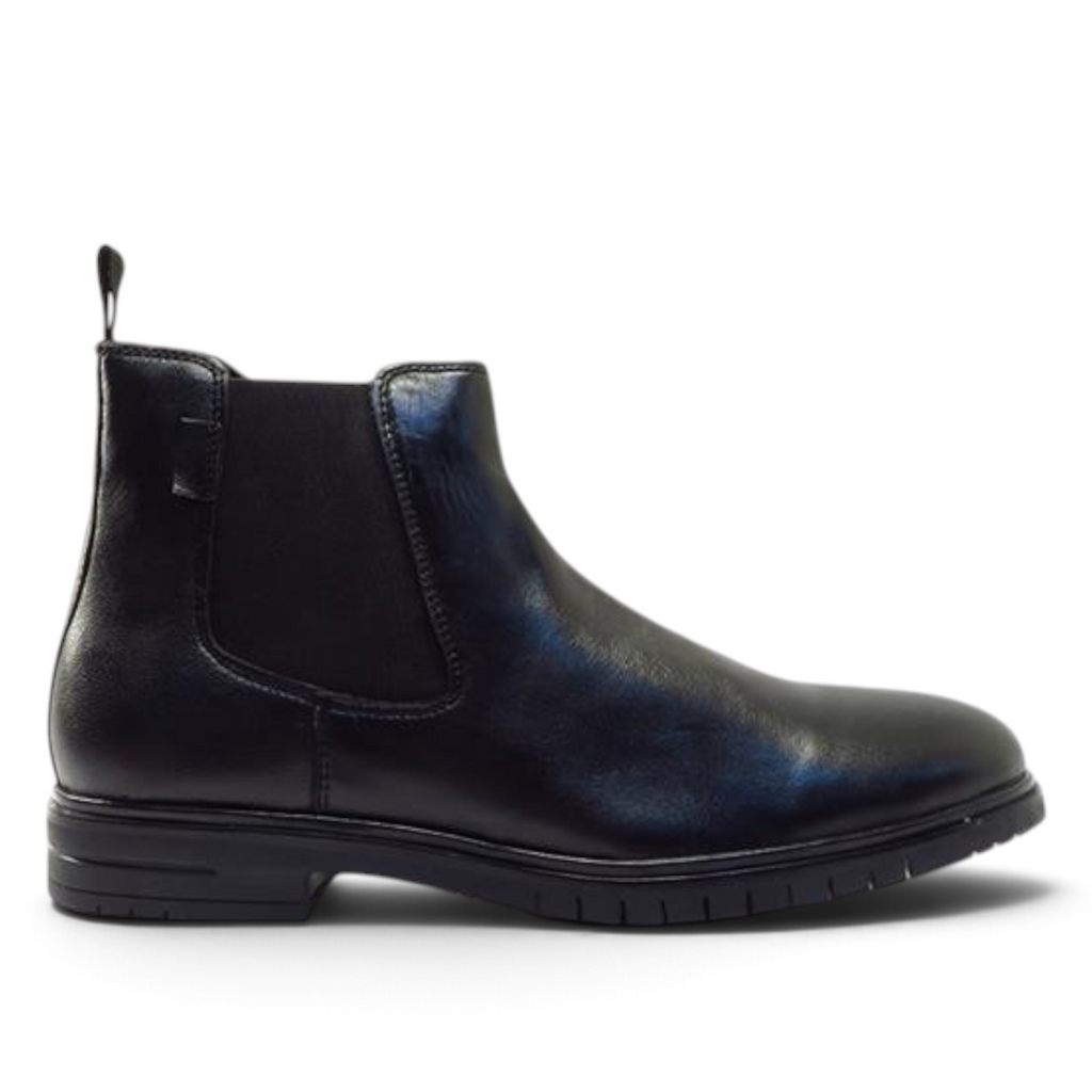 ShoeShop Cafe Moda black leather Chelsea boot with elastic side panels and a durable rubber sole