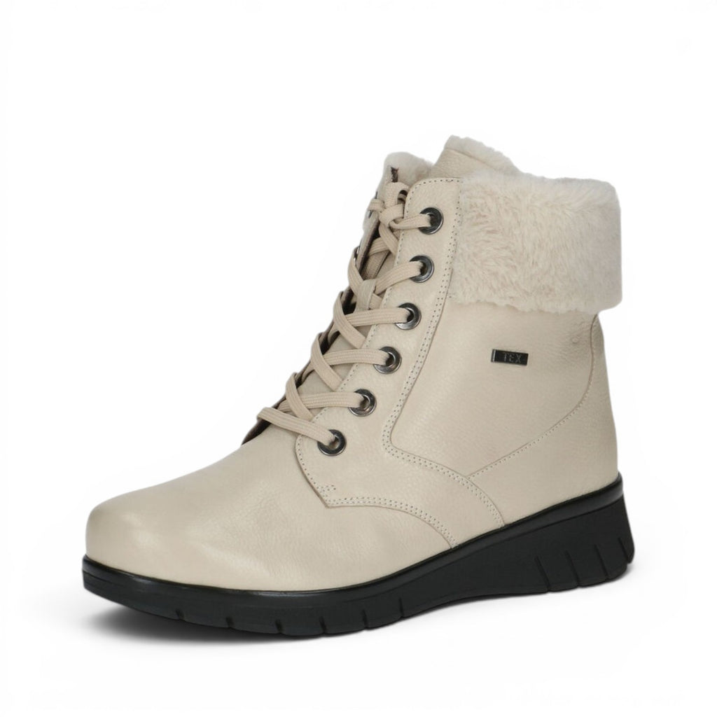 ShoeShop Caprice beige leather lace-up ankle boots with faux fur cuff and black rubber sole for winter.