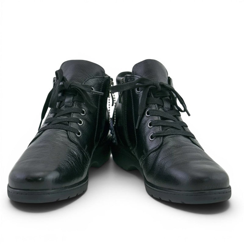 ShoeShop Caprice black leather ankle boots with lace-up front, side zipper, and comfortable flat sole.