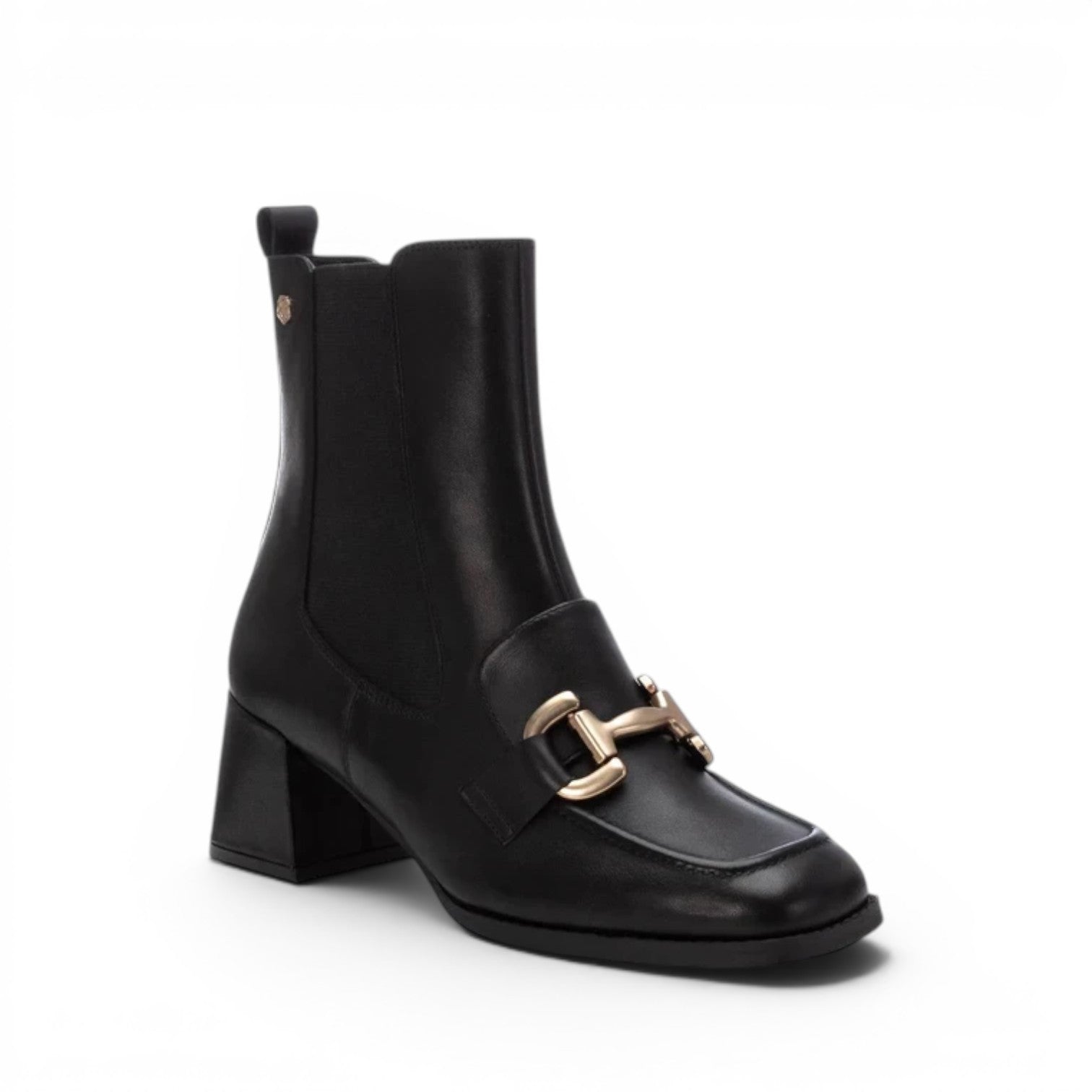 ShoeShop Carmela 161940 black leather ankle boots with a gold horsebit detail and a block heel.