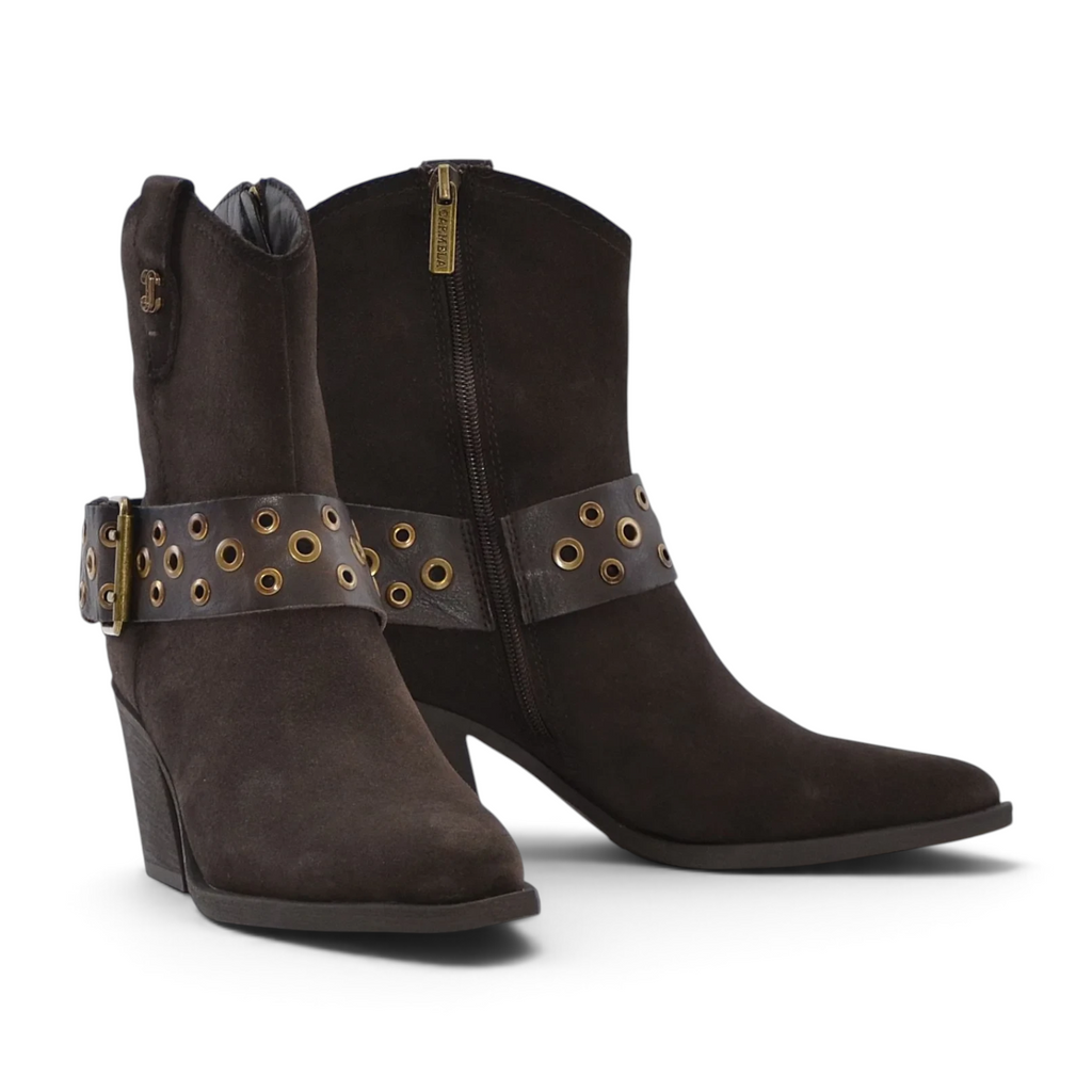 ShoeShop Carmela 164132 dark brown suede western-style ankle boots with a 7cm heel and decorative buckled strap.