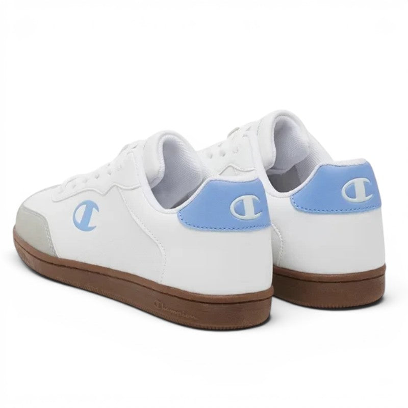 ShoeShop Champion S11735 white sneakers with light blue heel tab and gum rubber sole for casual wear