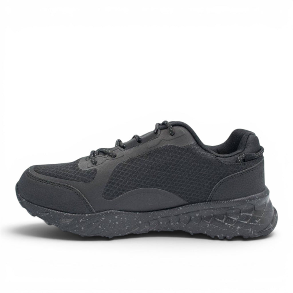 ShoeShop Champion S22302 black athletic sneakers with mesh upper and speckled cushioned sole for daily wear.