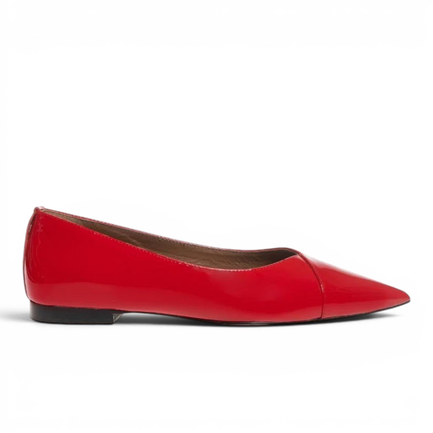 ShoeShop Copenhagen CS8334 red patent leather pointed-toe flat shoes with a low heel