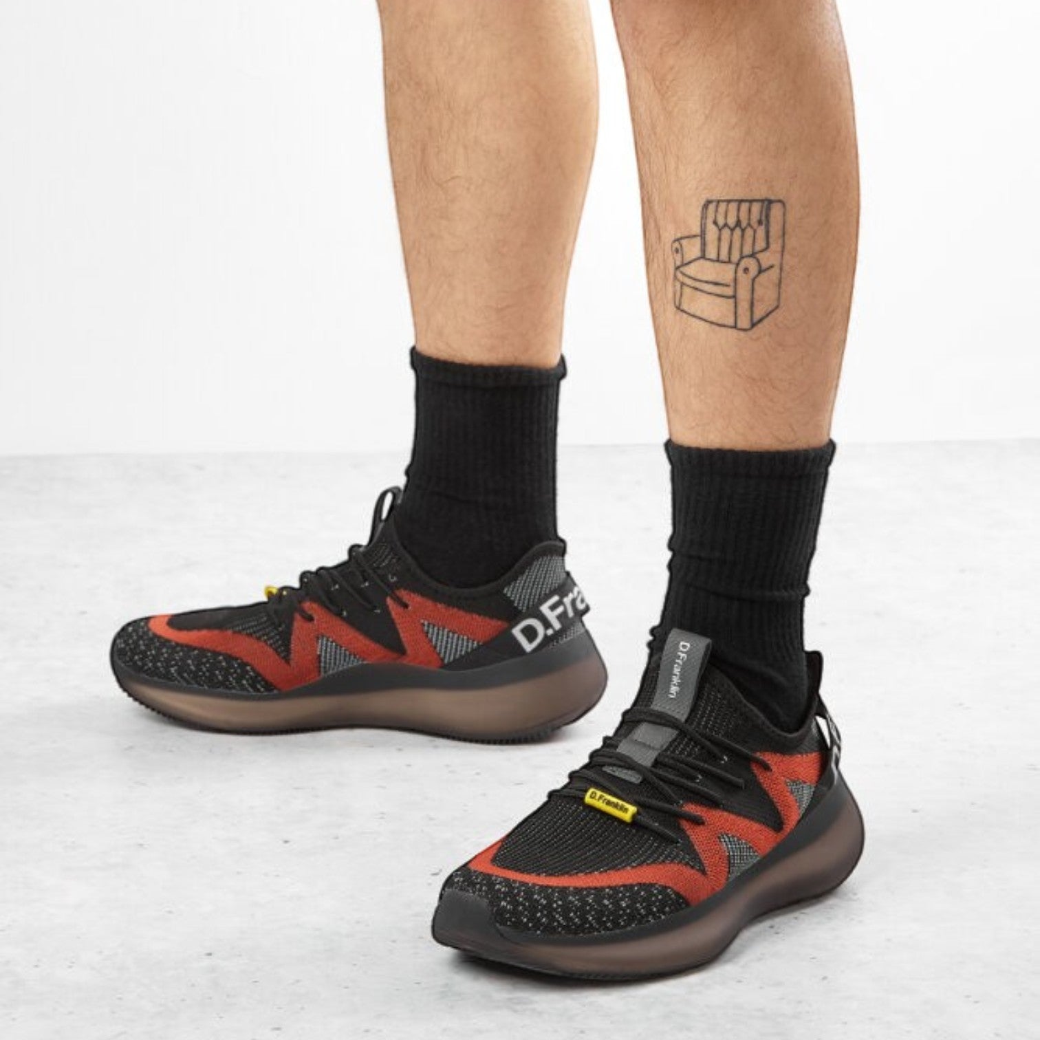 ShoeShop D.Franklin Mimetic V.2 sneakers in black and red synthetic material with a durable rubber sole.