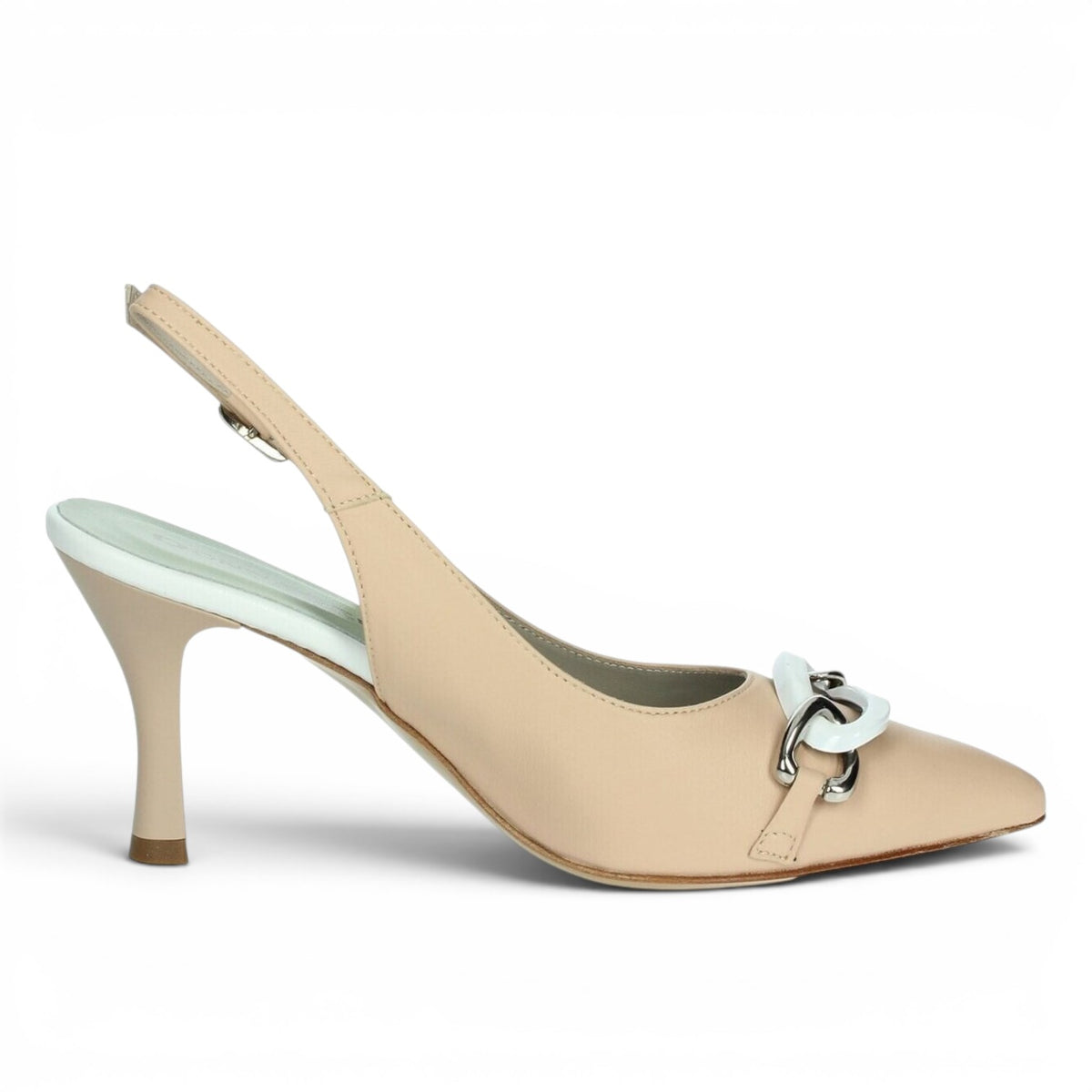 ShoeShop Donna Serena beige leather slingback heels with a pointed toe and decorative chain detail