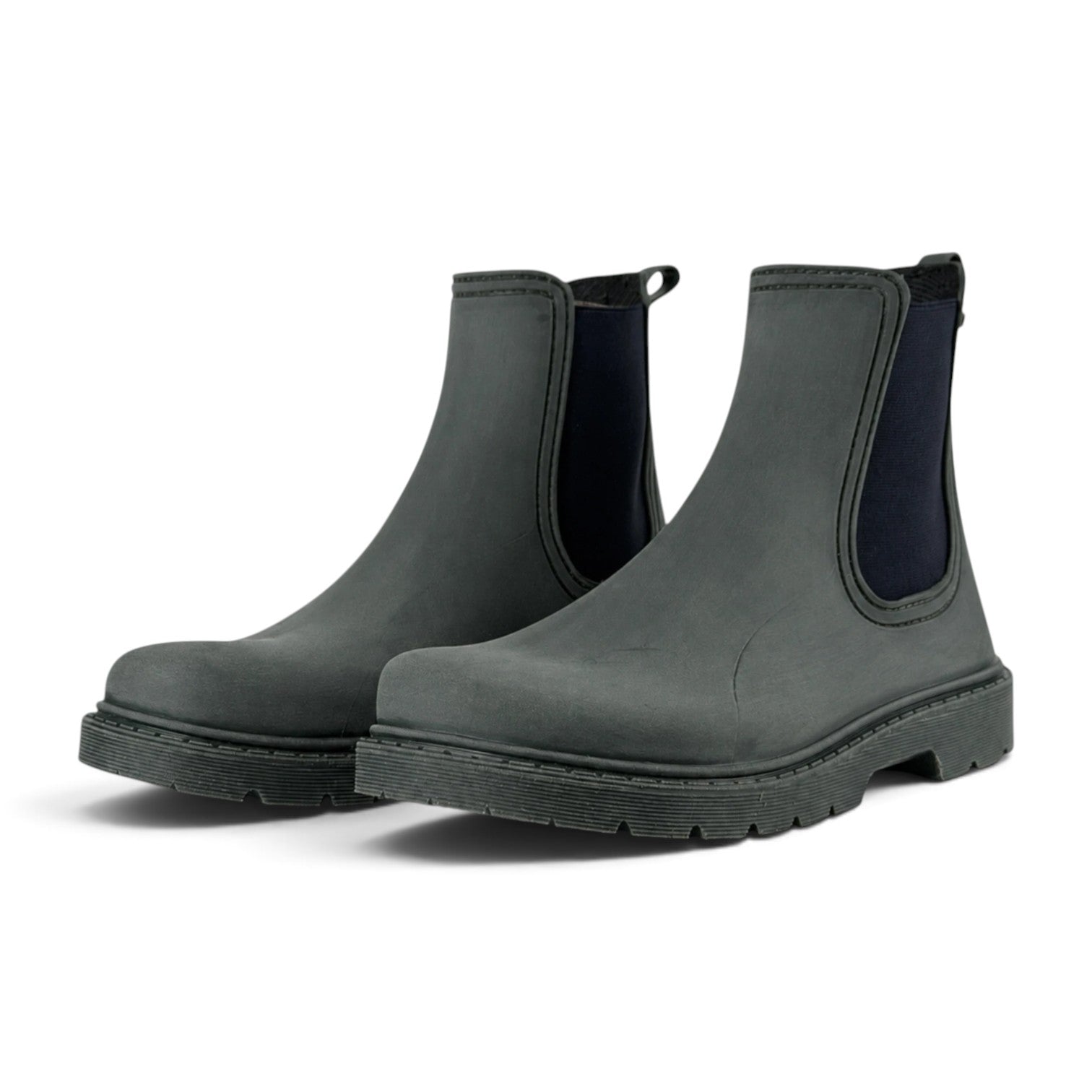 ShoeShop El Naturalista NA35 charcoal grey rubber chelsea boots with elastic side panels and a chunky lug sole