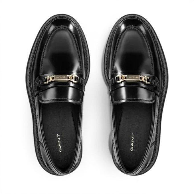 ShoeShop GANT Ivyhill black patent leather loafers with gold-tone metal bit detail and EVA sole, top view