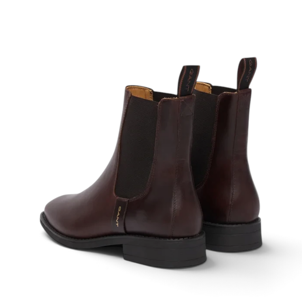 ShoeShop GANT dark brown leather Chelsea boots with elastic side panels and pull tabs, rear view