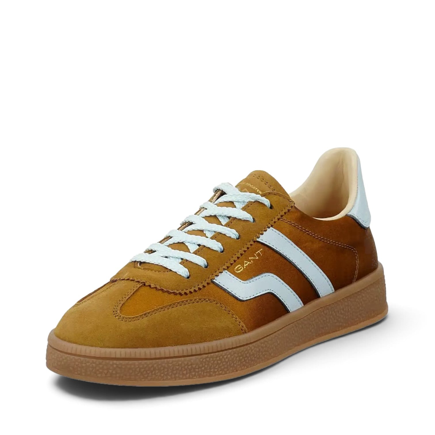 ShoeShop GANT brown suede sneakers with light blue side stripes and white laces on a gum rubber sole.