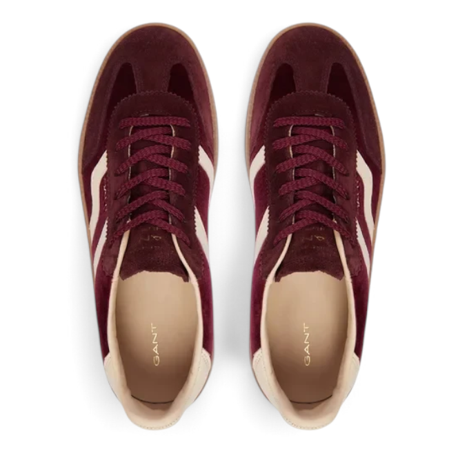 ShoeShop GANT Cuzmani sneakers in burgundy suede and textile with cream accents and rubber soles, top view