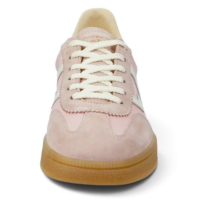 ShoeShop GANT pink suede and leather sneakers with white laces and a gum rubber sole, front view.