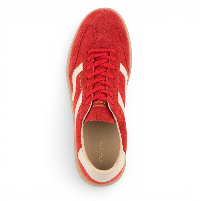 ShoeShop GANT red suede sneakers with white side stripes and a gum rubber sole, top-down view