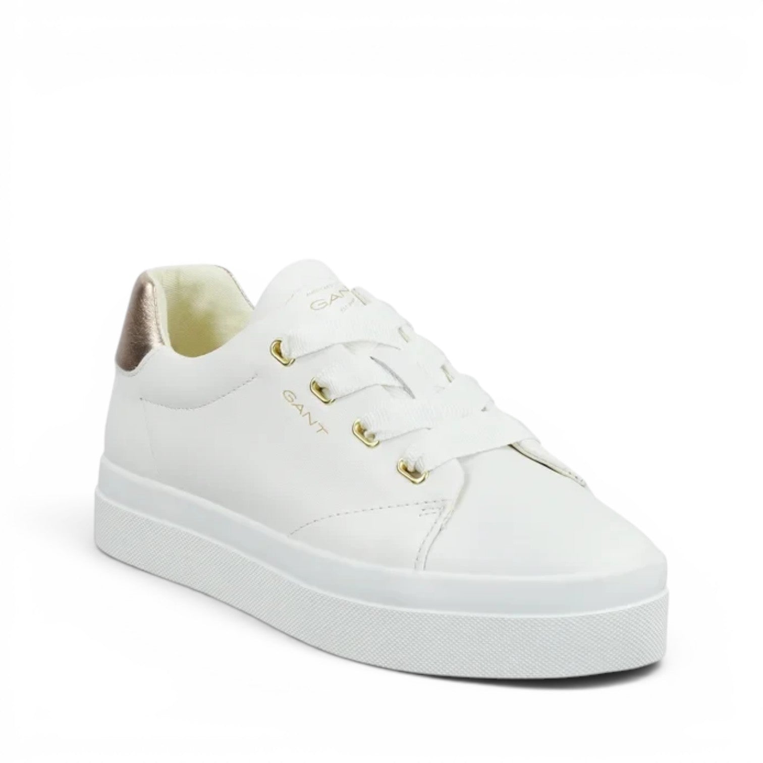 ShoeShop GANT white platform sneakers with metallic gold heel detail and gold-tone eyelets