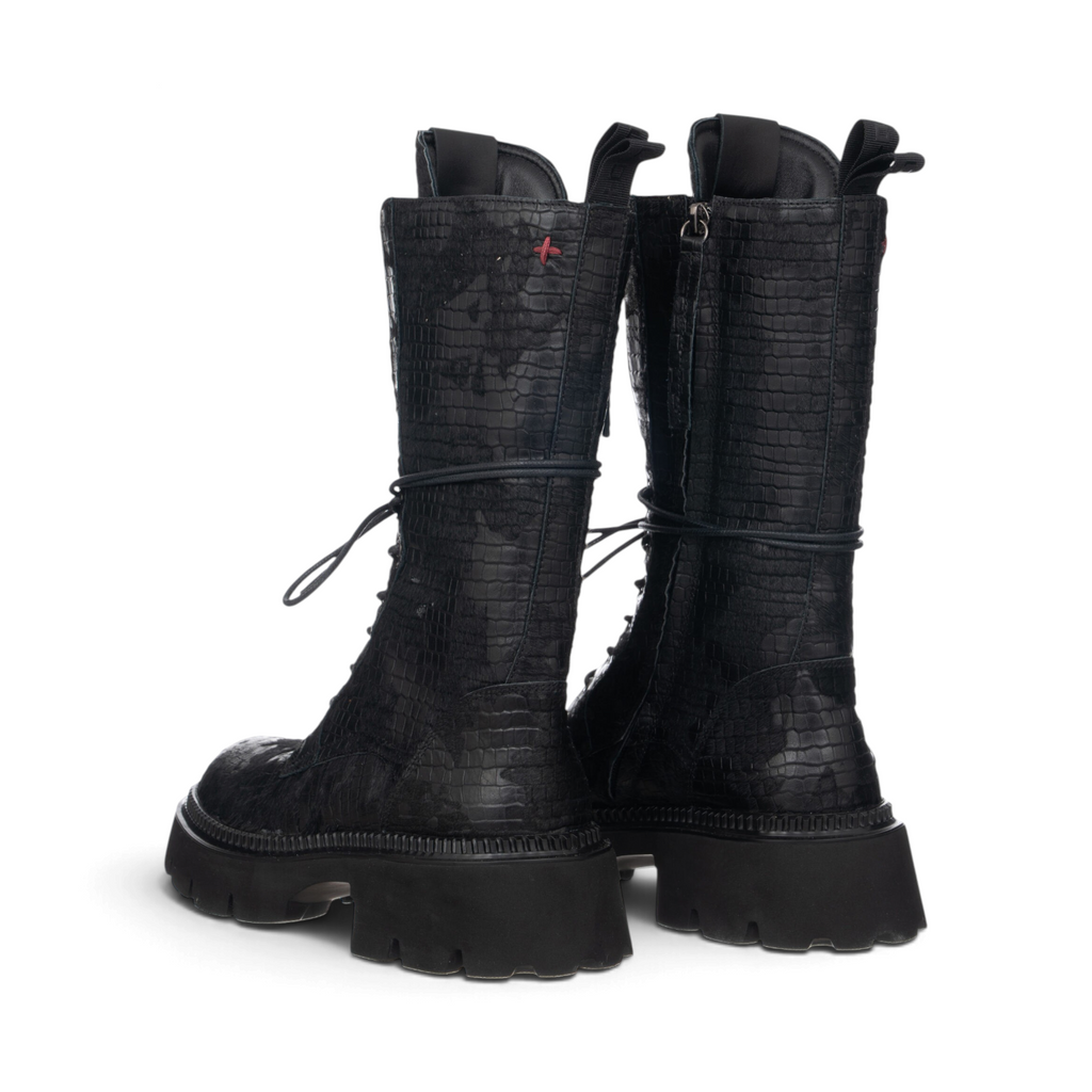 ShoeShop Gio+ GRETA02B black leather lace-up boots with crocodile texture and chunky rubber soles