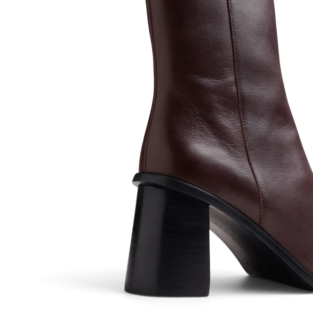 ShoeShop Gioseppo burgundy leather ankle boot with a chunky black block heel and smooth finish