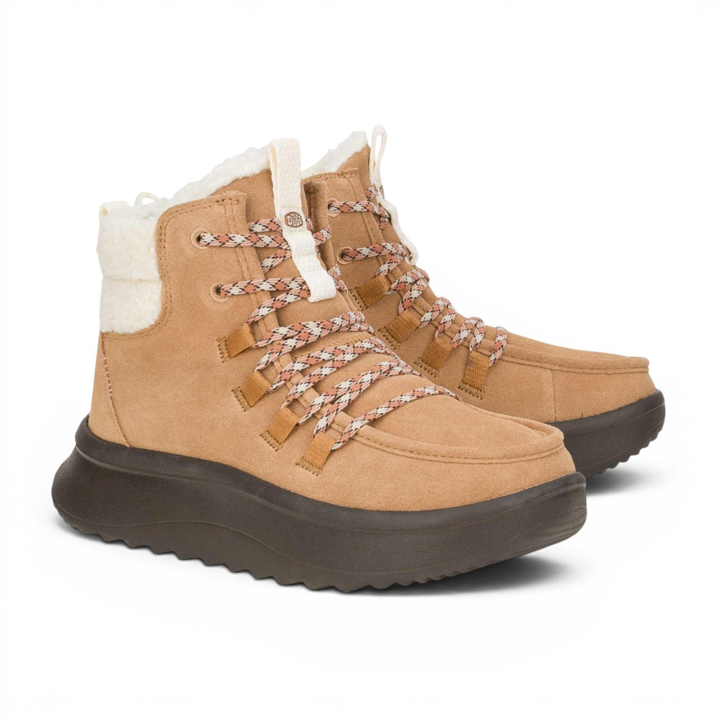 ShoeShop Hey Dude Wendy Peak Apres tan suede winter boots with faux shearling lining and thick platform soles