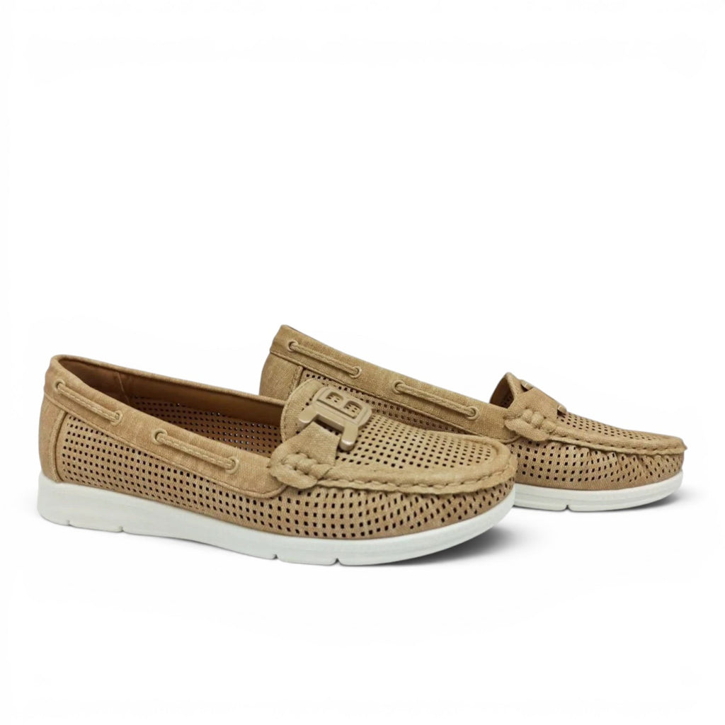 ShoeShop LAURA BIAGIOTTI 8469 beige perforated leather loafers with white soles and decorative metal logo detail