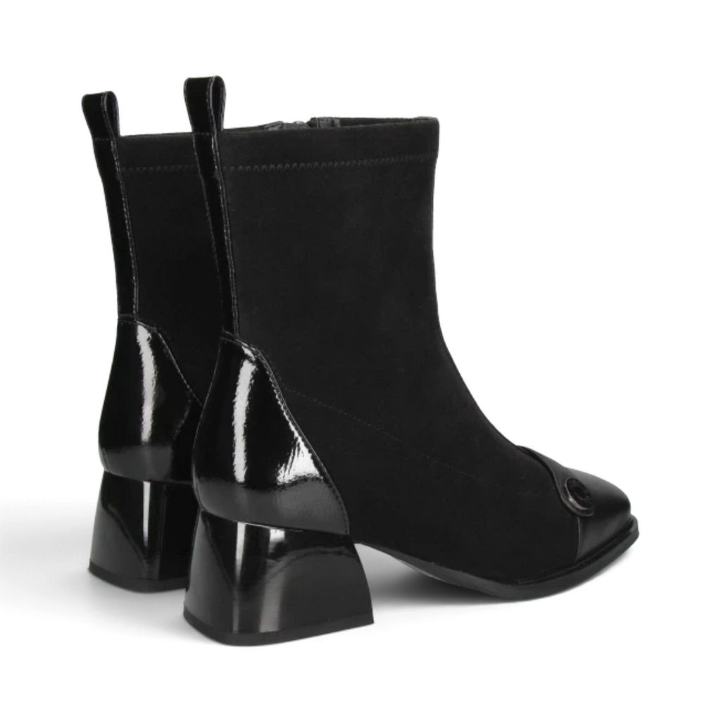 ShoeShop Loretta Vitale black ankle boots with suede and patent leather details and a 5cm block heel