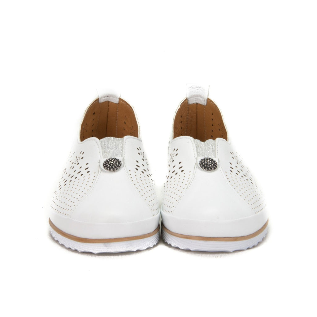 ShoeShop Loretta Vitale 8001 white slip-on shoes with laser-cut perforated details and decorative crystal button