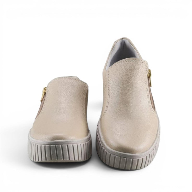 ShoeShop Pegada 212506-01 beige leather slip-on shoes with side zipper and platform sole