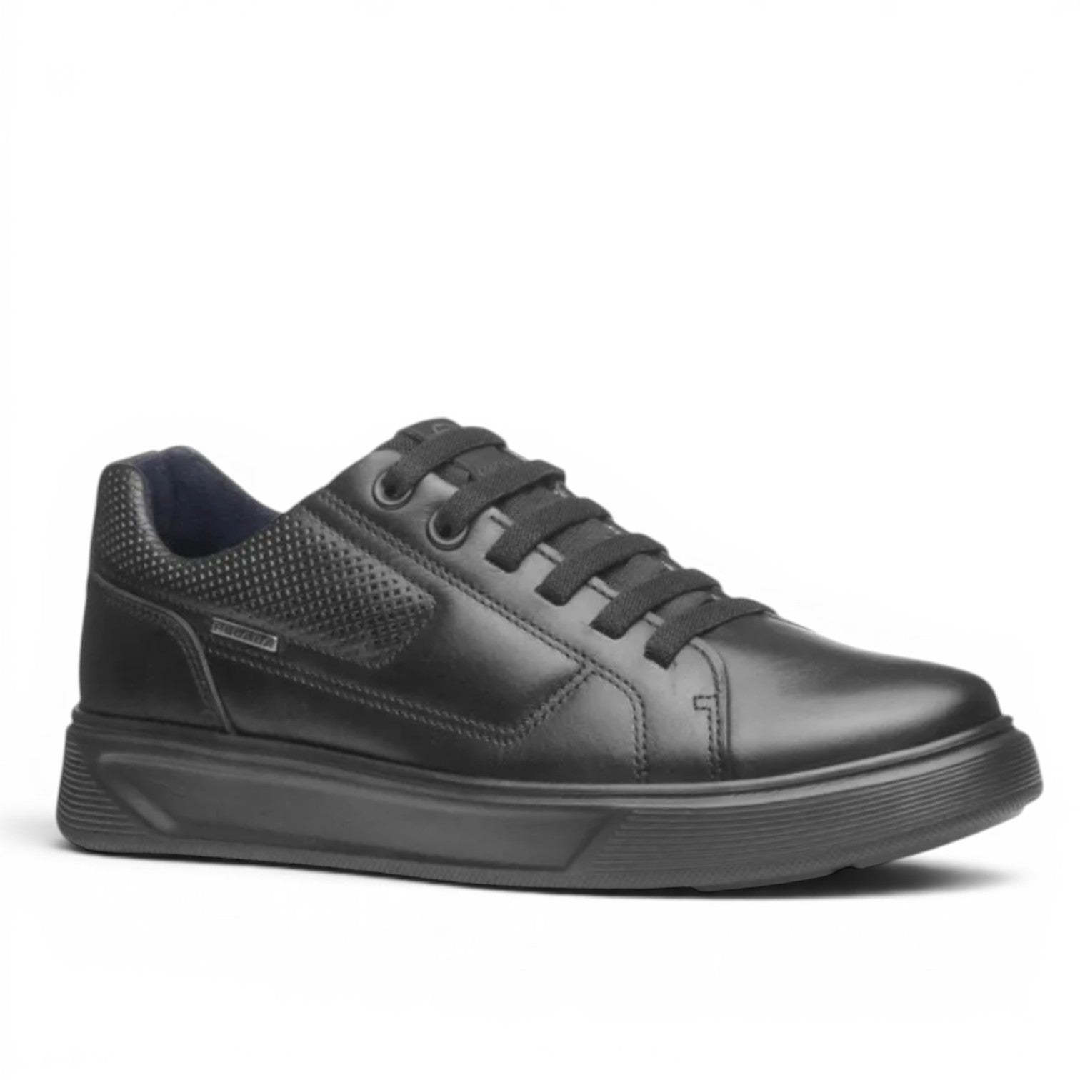ShoeShop Pegada 110923-05 black leather casual sneakers with lace-up closure and textured side panel detail