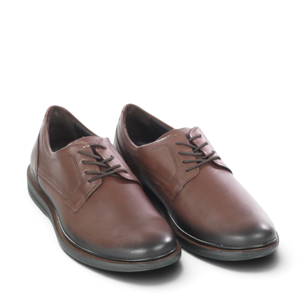 ShoeShop Pegada 126101-03 brown leather derby shoes with lace-up closure and textured soles