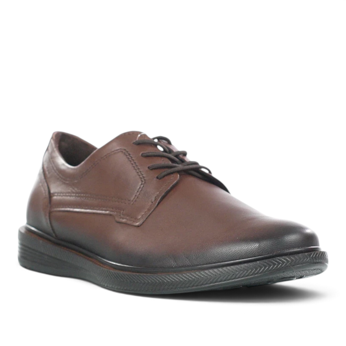 ShoeShop Pegada 126101-03 brown leather lace-up derby shoe with a textured rubber sole